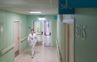 Кабмин одобрил законопроект о кредитных каникулах за рождение ребенка